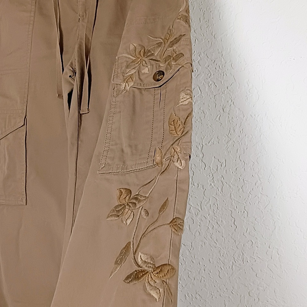 Liz Claiborne Cargo Embroidered Floral Khaki  Pants‎ Drawstring Waist Women's 6 - Picture 4 of 15